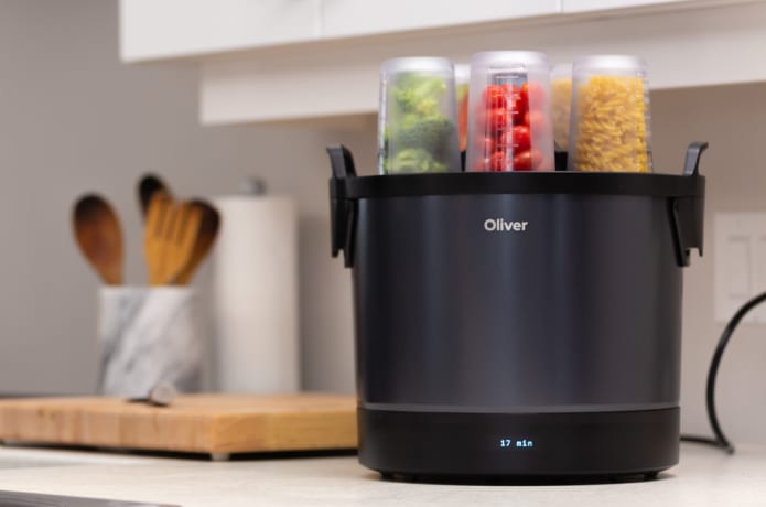 Oliver cooking machine top