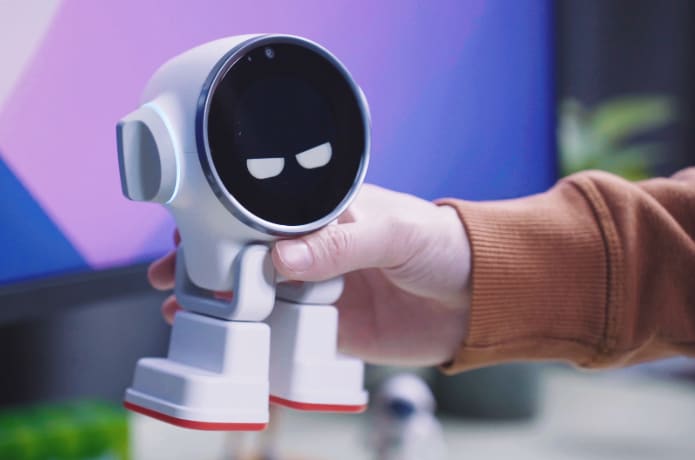 Rux Robot: Fun and Practical Desktop AI Robot | Indiegogo Rux Robot: Fun and Practical Desktop AI Robot | Indiegogo