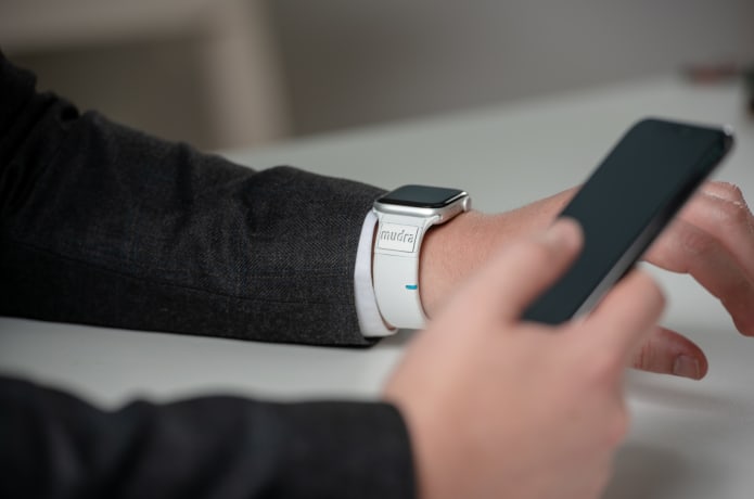 Mudra smart band deals