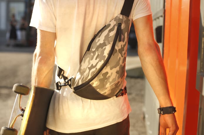Keep pursuing sling bag discount