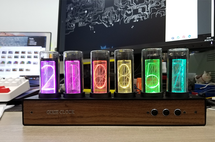 AZUREST ✖️ Gixie Clock 8】 ギクシークロック8 Wi-Fi 日本総