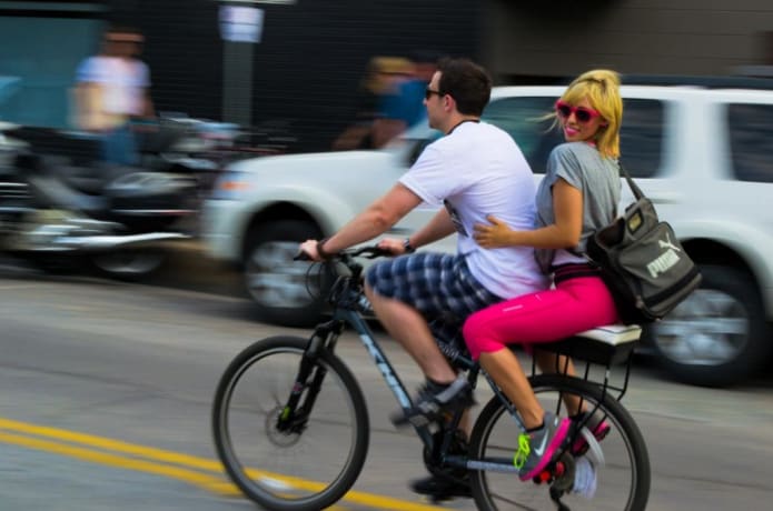 pull behind bike seat