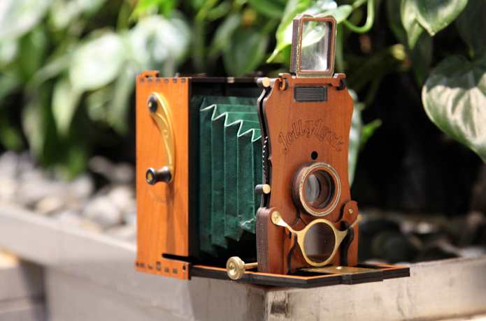 Jollylook Auto - The Modern Vintage Instant Camera | Indiegogo
