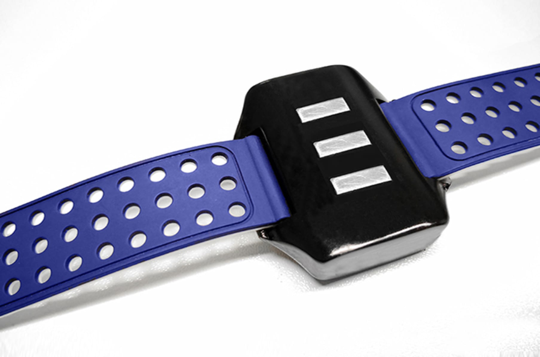 DTing World s First Gesture Control Wristband Indiegogo