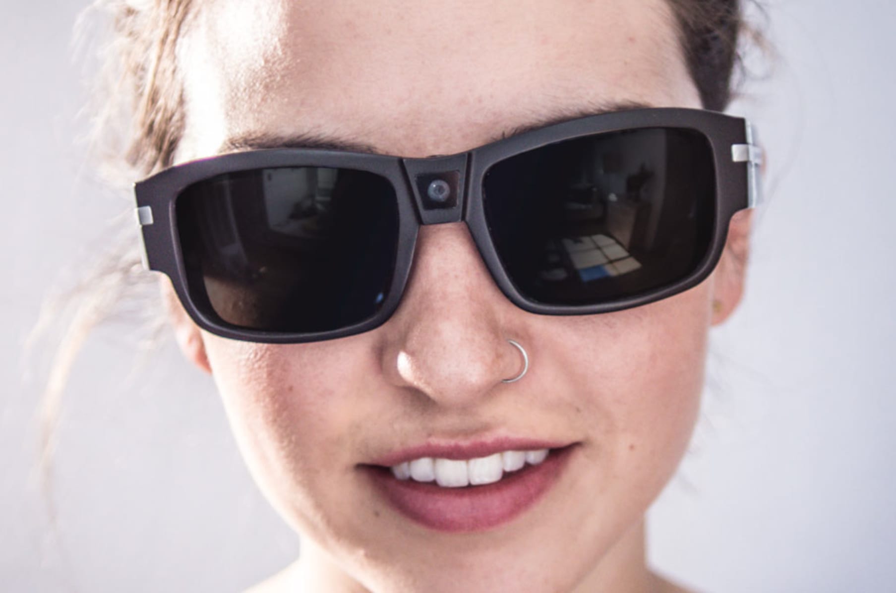 Pivothead smart glasses hotsell