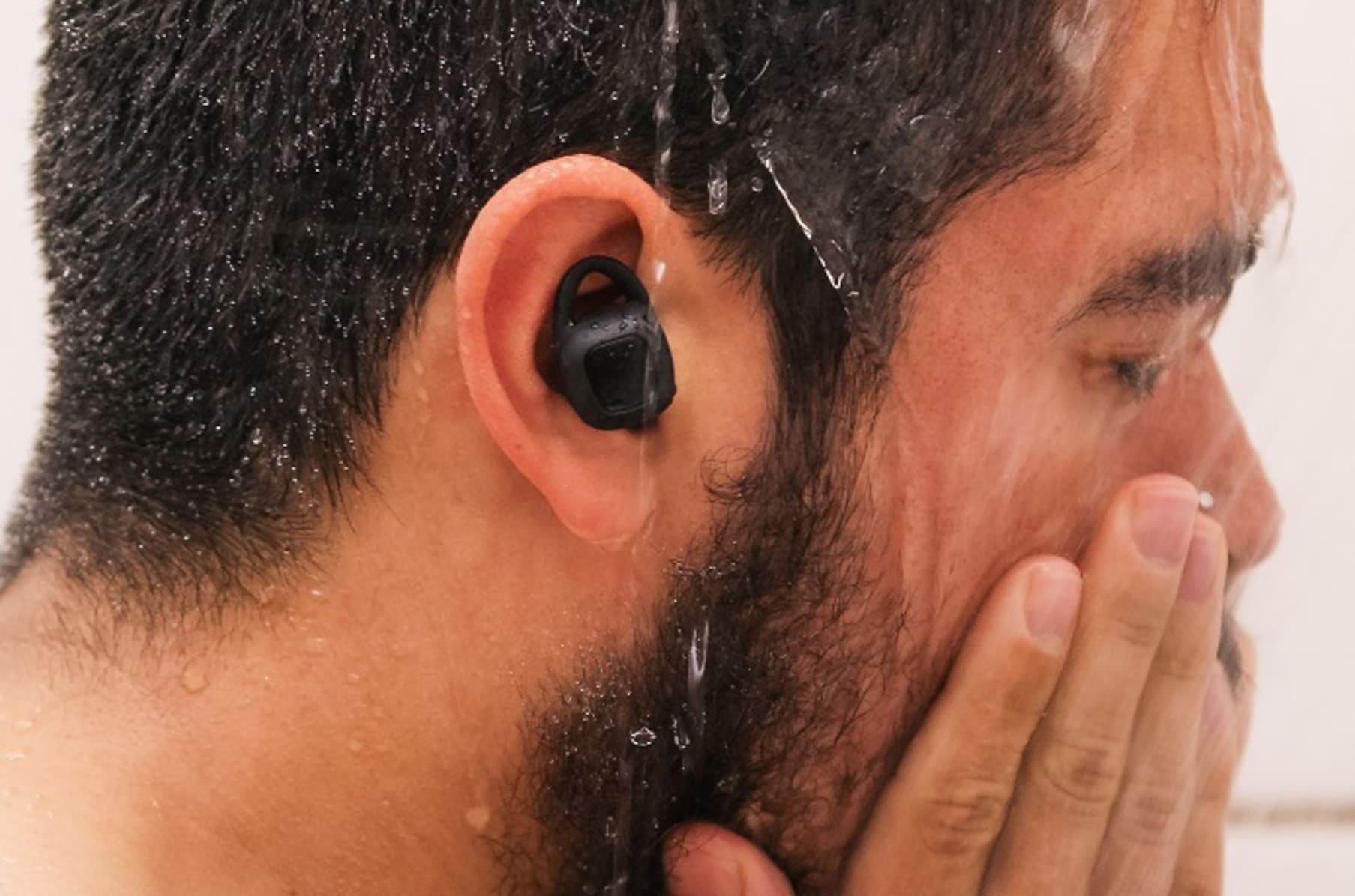 Aria waterproof earbuds store