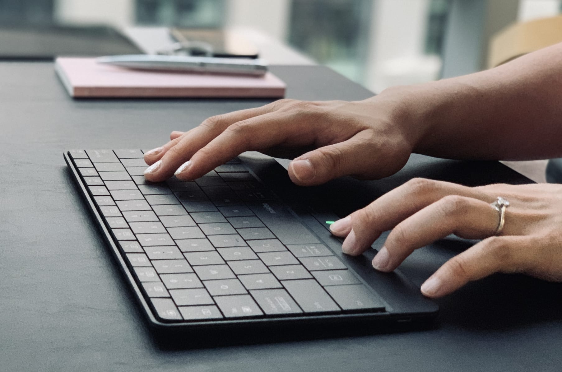 Mokibo: 2-in-1 Touchpad Fusion Keyboard | Indiegogo