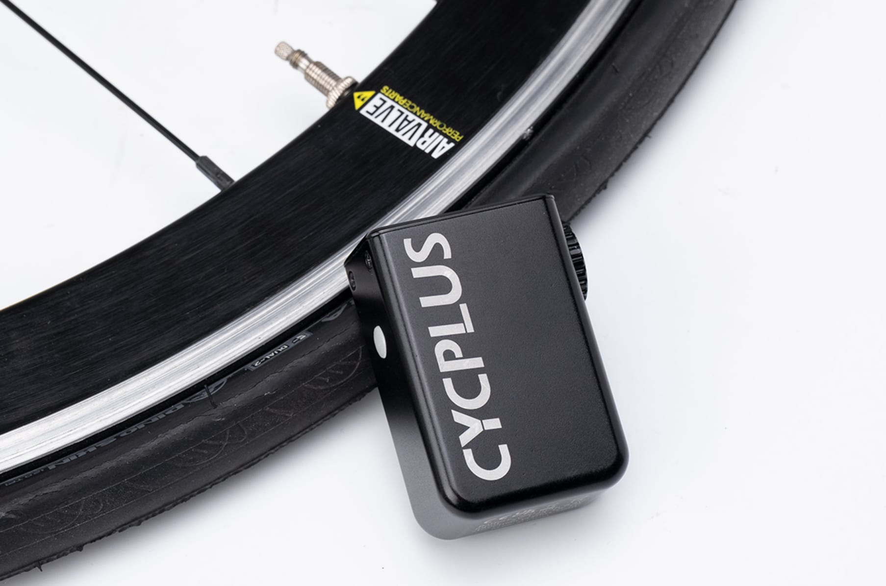 Mini compresor de aire Cyplus cube para bicicleta 