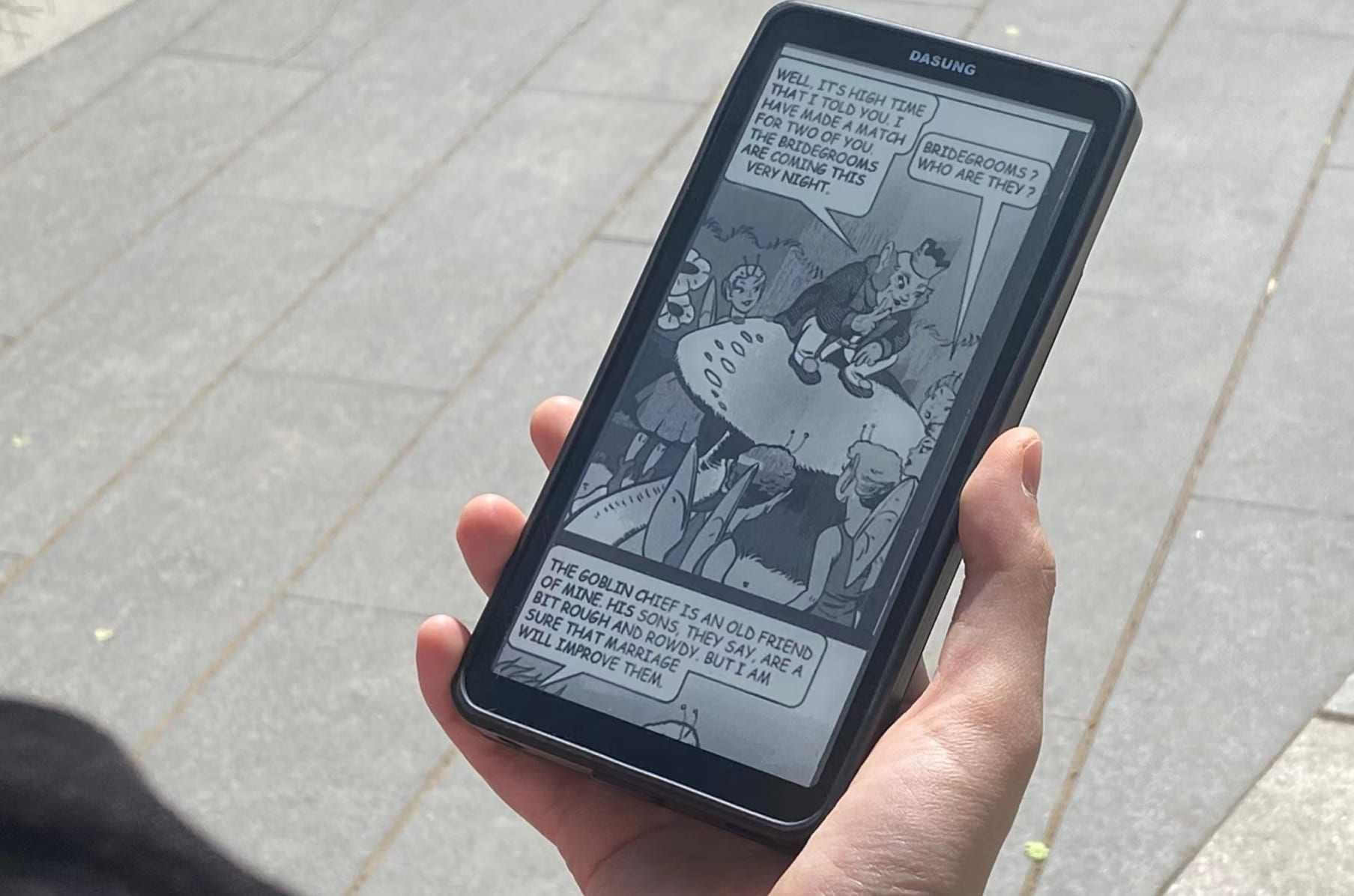 DASUNG Link: The World First E-ink Phone Monitor | Indiegogo