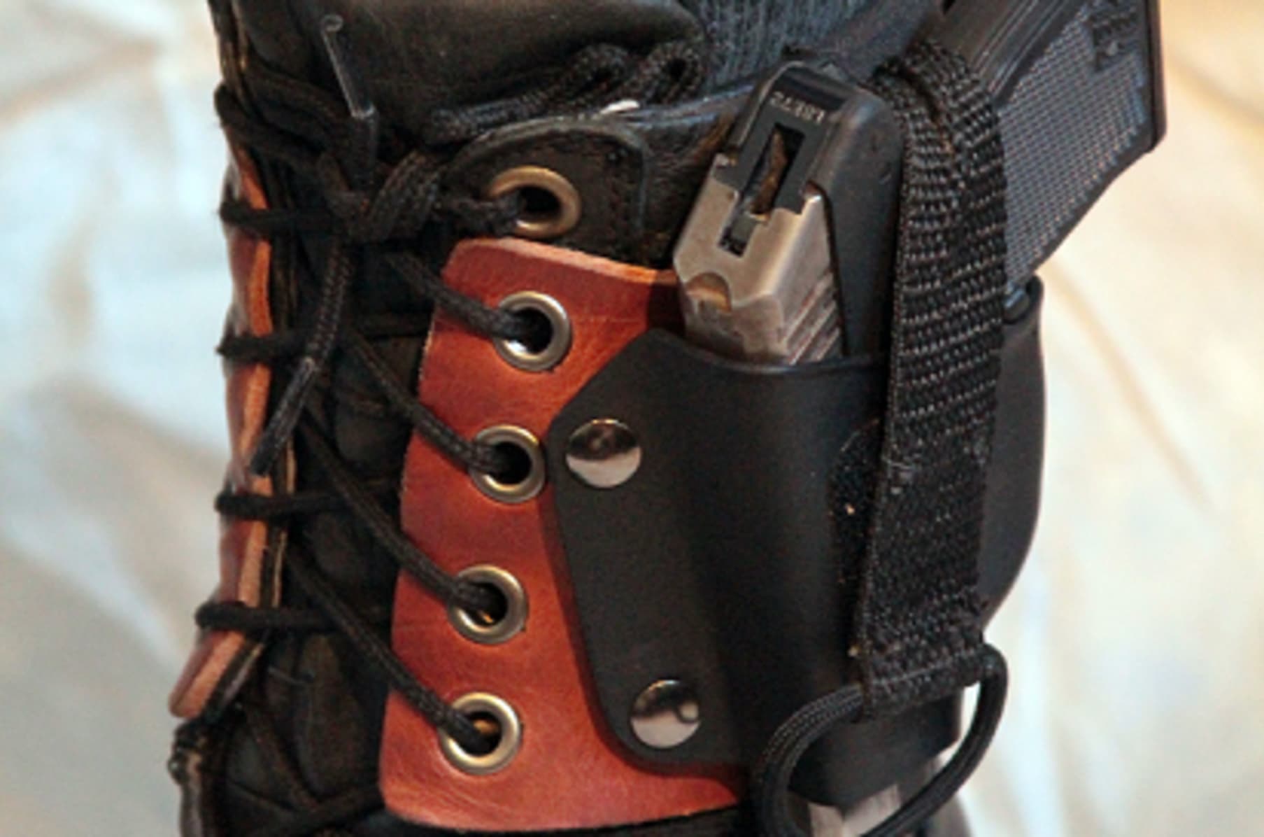 Lace on on sale boot holster