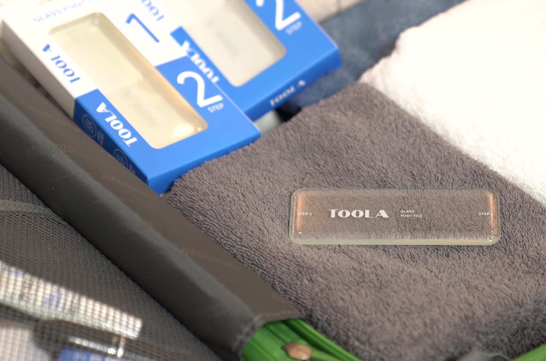 TOOLA : A Non-Irritant 2-Step Foot Care Glass File