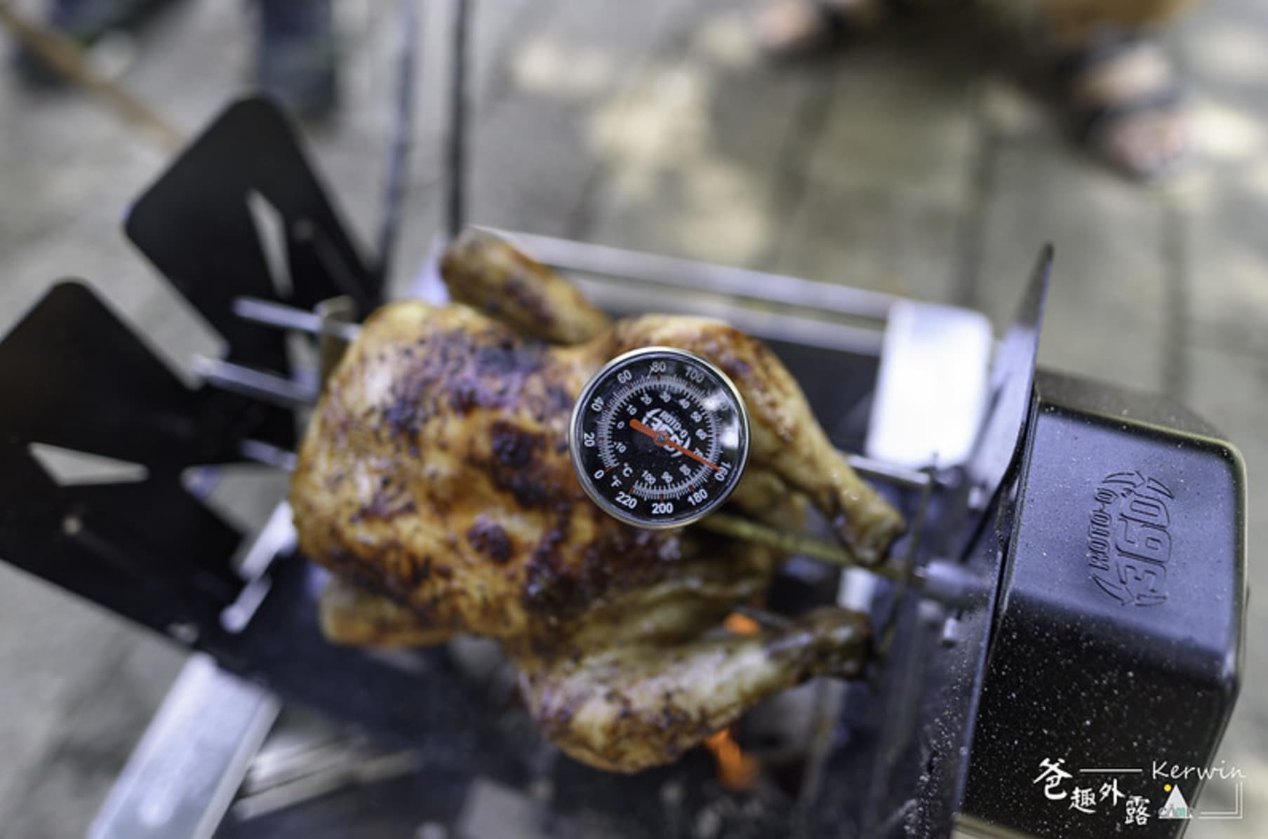 ROTO-Q 360The Worlds First Non Electric Self-Rotating Rotisserie