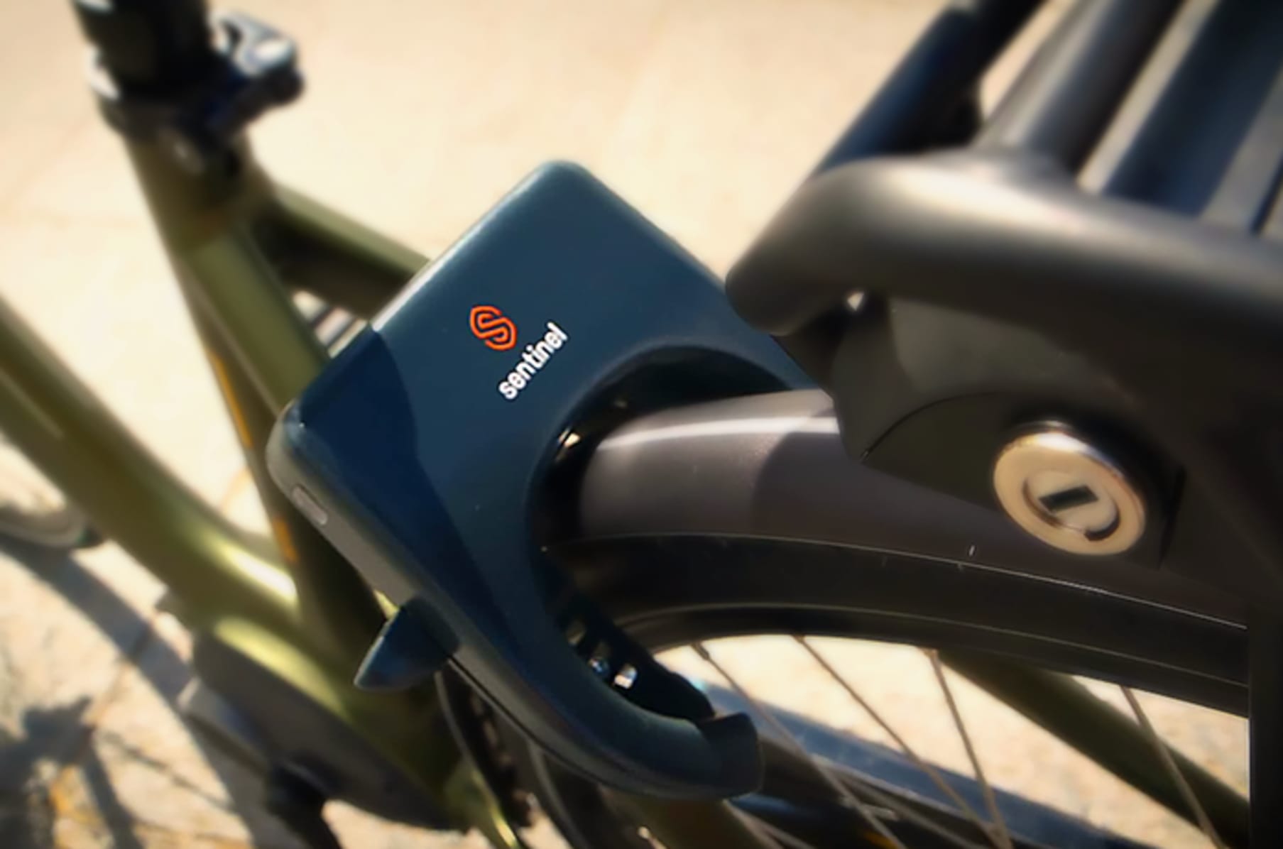 Sentinel on sale bike lock