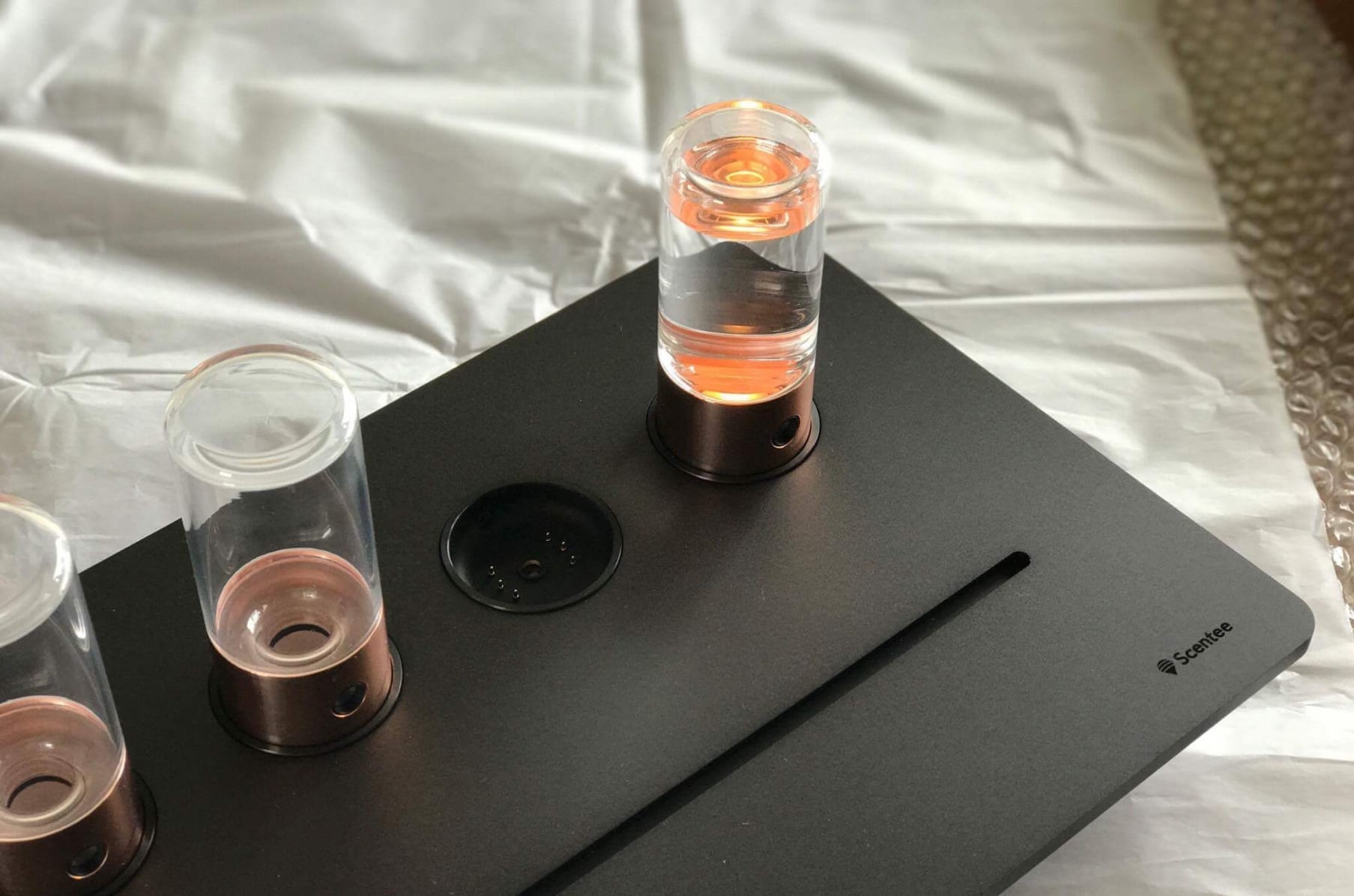 Scentee Machina AI installed room diffuser | Indiegogo