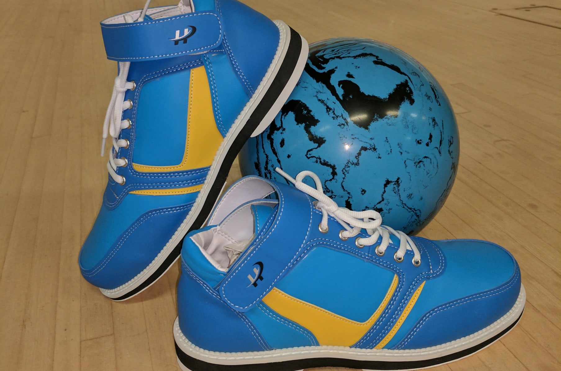 Top bowling hotsell shoes