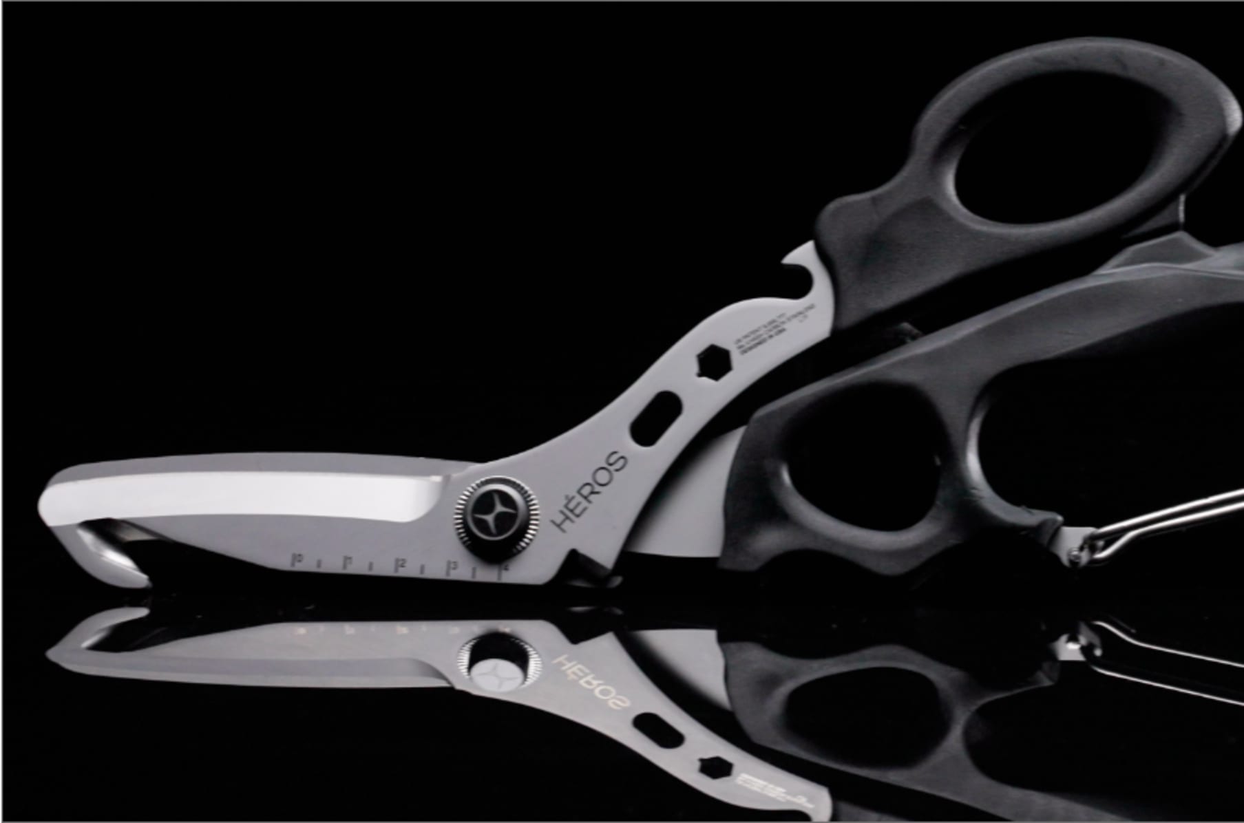 HÉROS Trauma Shears - For When Every Second Counts | Indiegogo