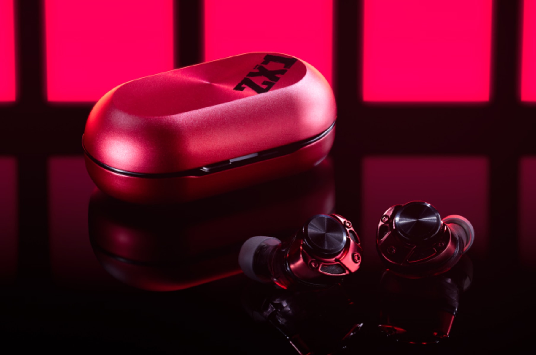 World First 5 Driver Wireless Earbuds from Japan Indiegogo