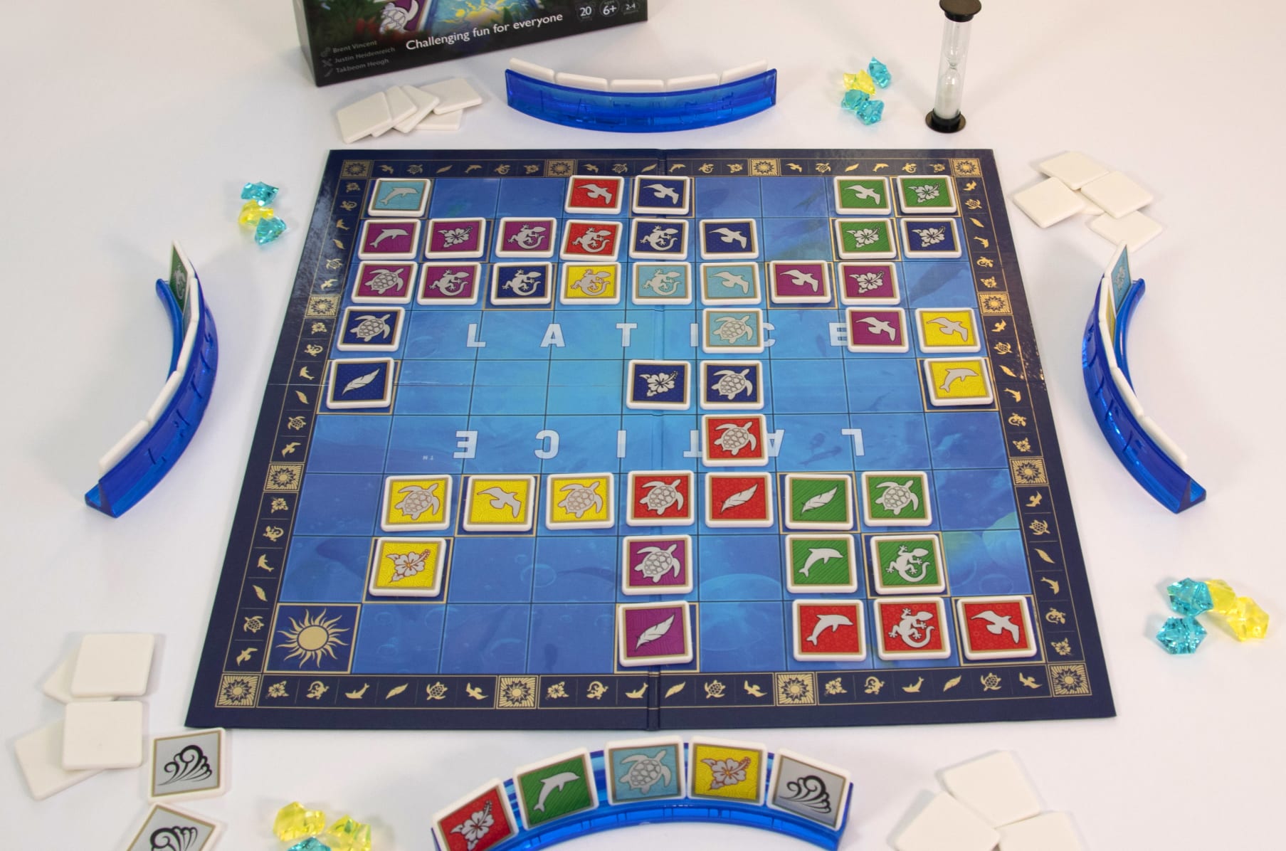 Latice Hawaii Strategy Board Game - The Multi-Award-Winning Smart New Family  Board Game For 2 Players, Intelligent Fun for Creative People. 