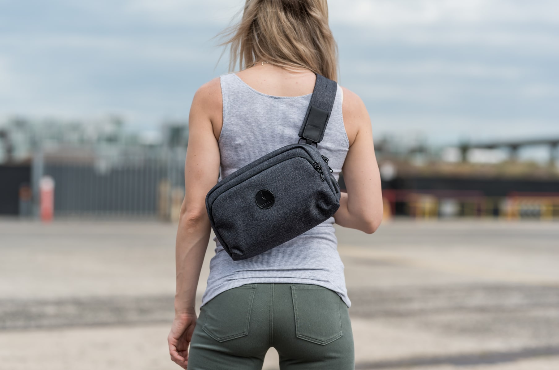 Let's Game Anywhere Sprinter Sling Bag