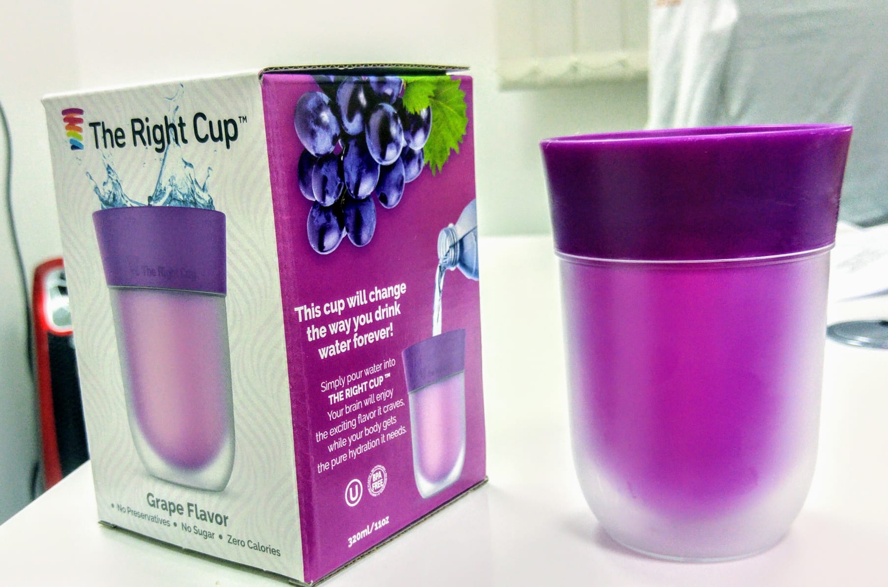 The Right Cup Trick Your Brain Drink More Water Indiegogo