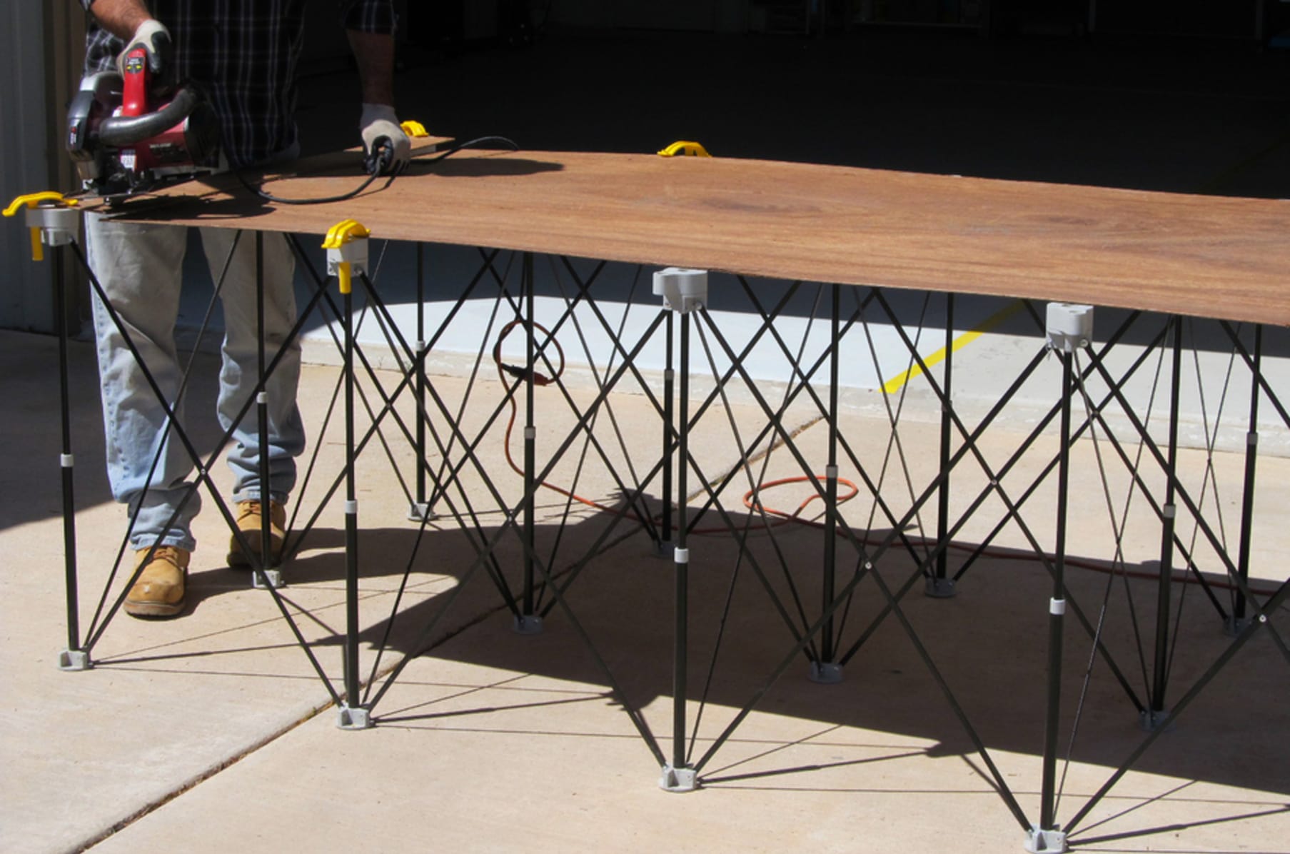 Centipede sawhorse clearance