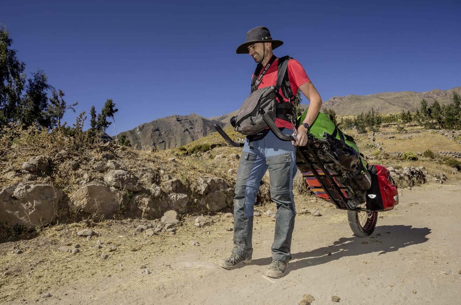 Monowalker the hiking cart Indiegogo