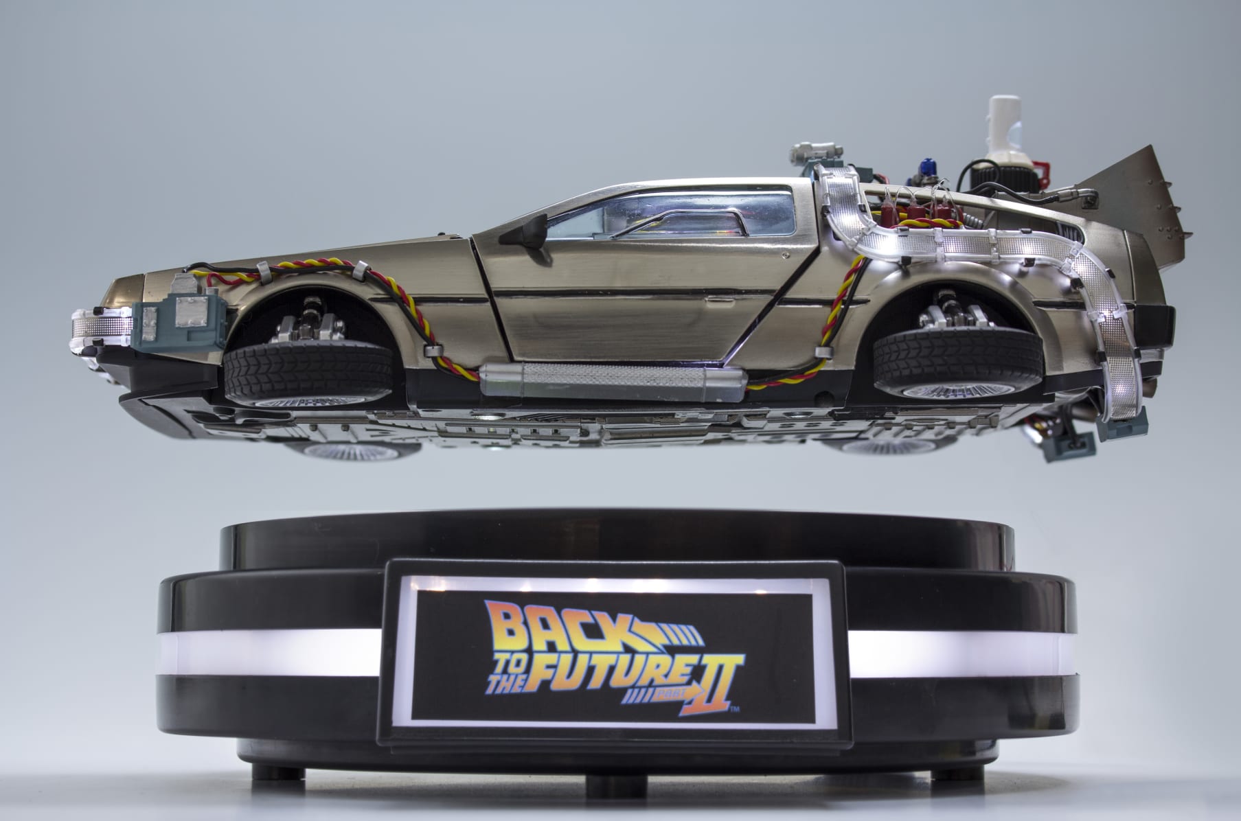 1 20 DeLorean Time Machine Magnetic Levitating Ver Indiegogo