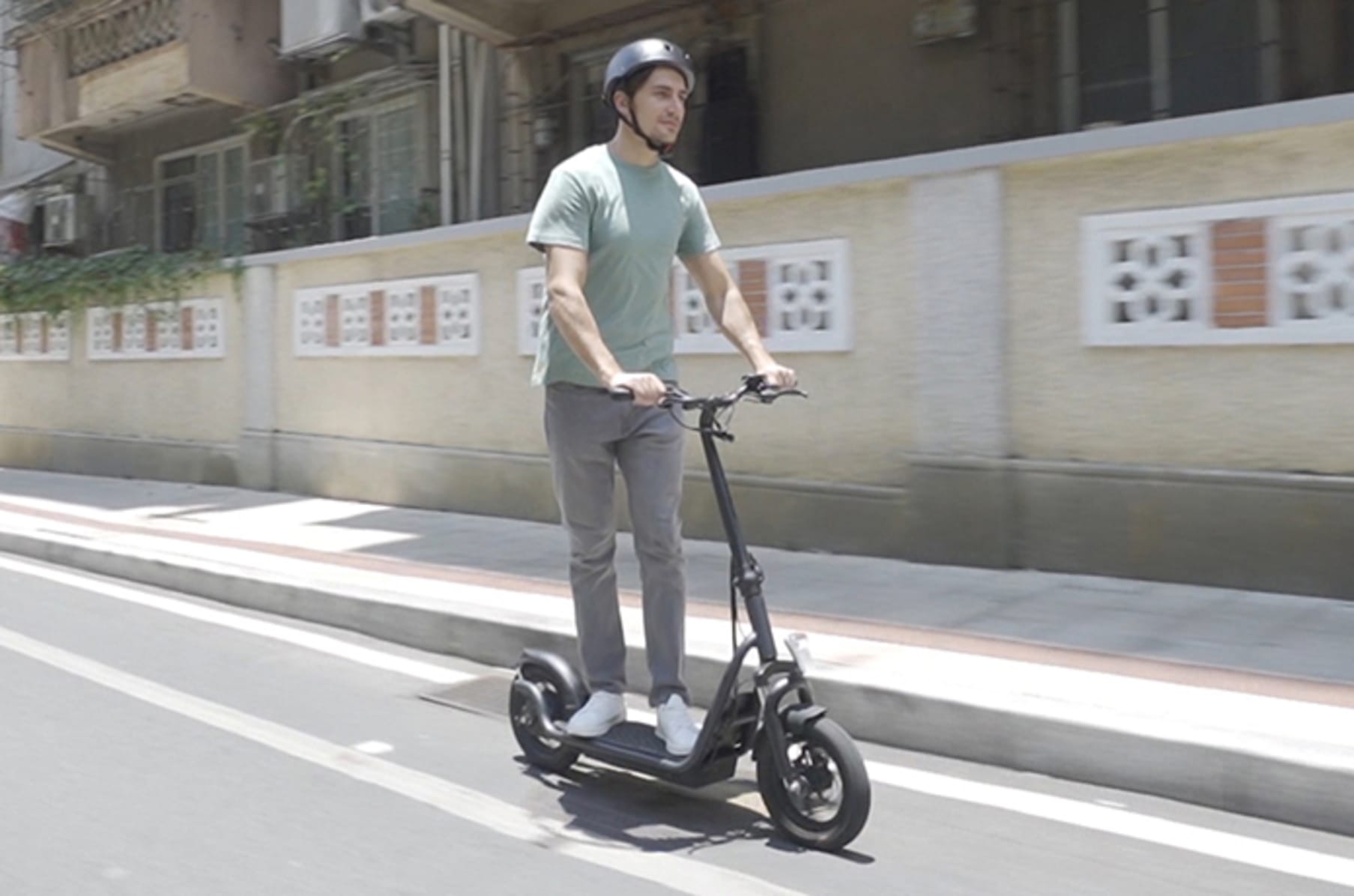 Tomoloo electric scooter store