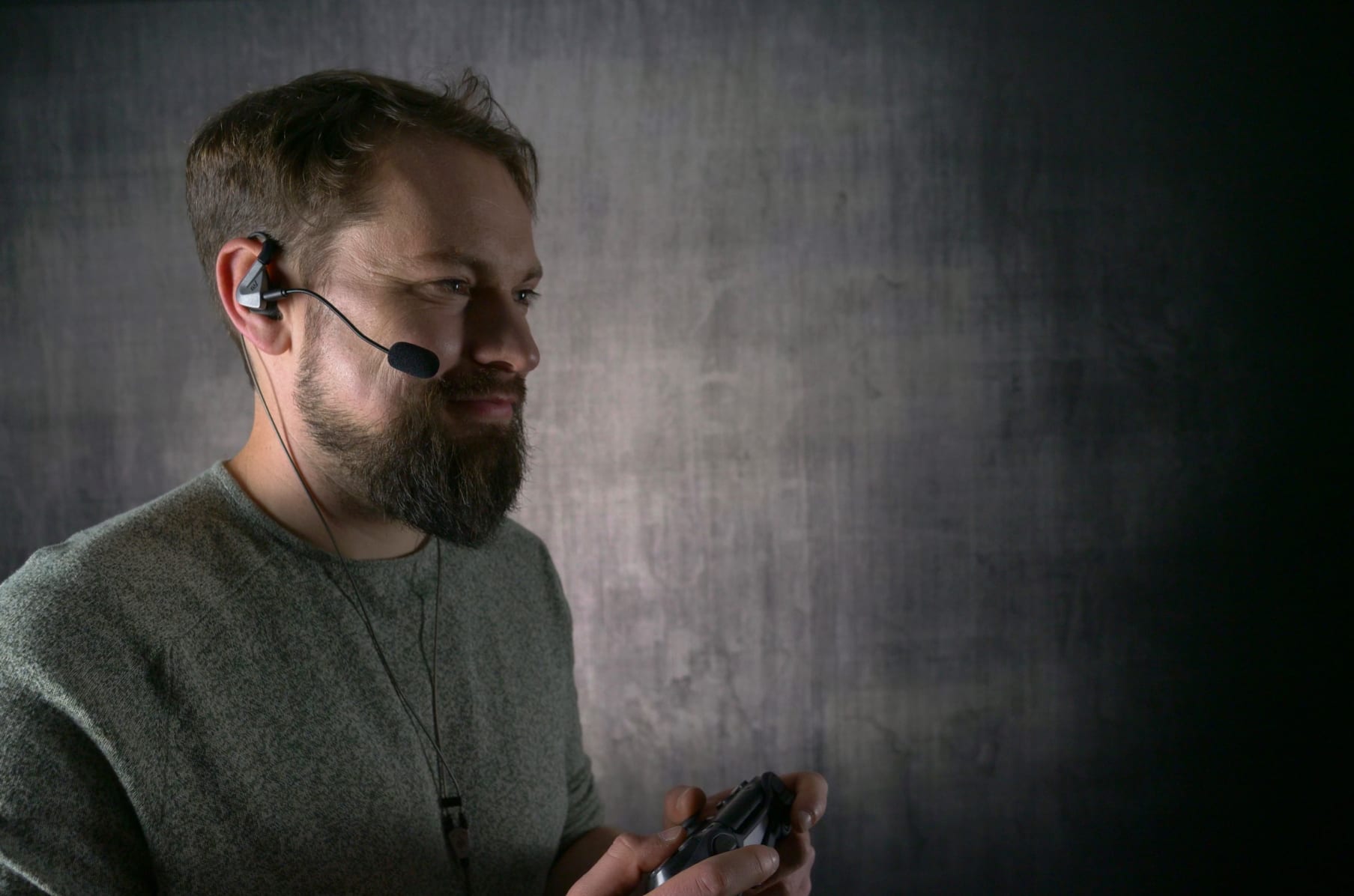 Drown tactile store earphones