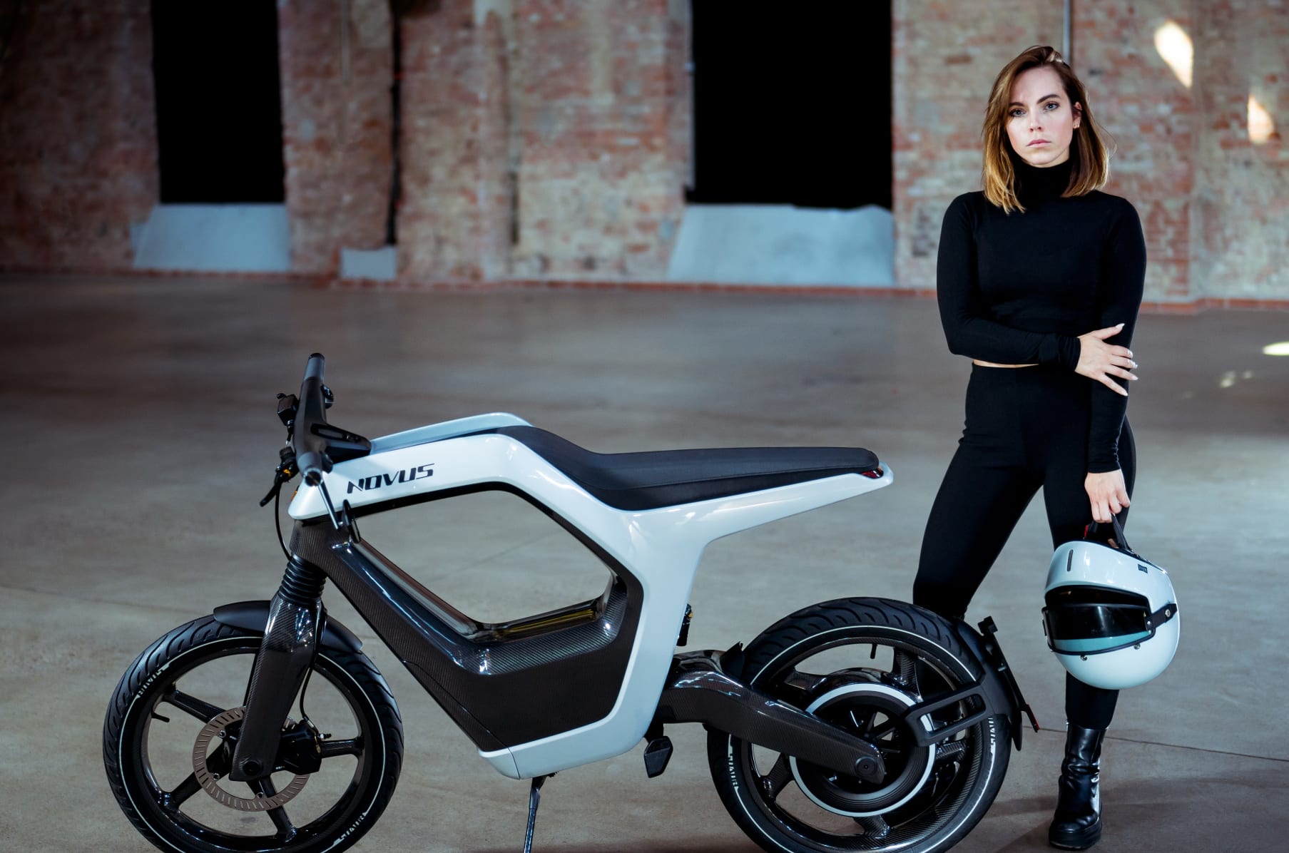 NOVUS The first premium lightweight e Motorbike Indiegogo
