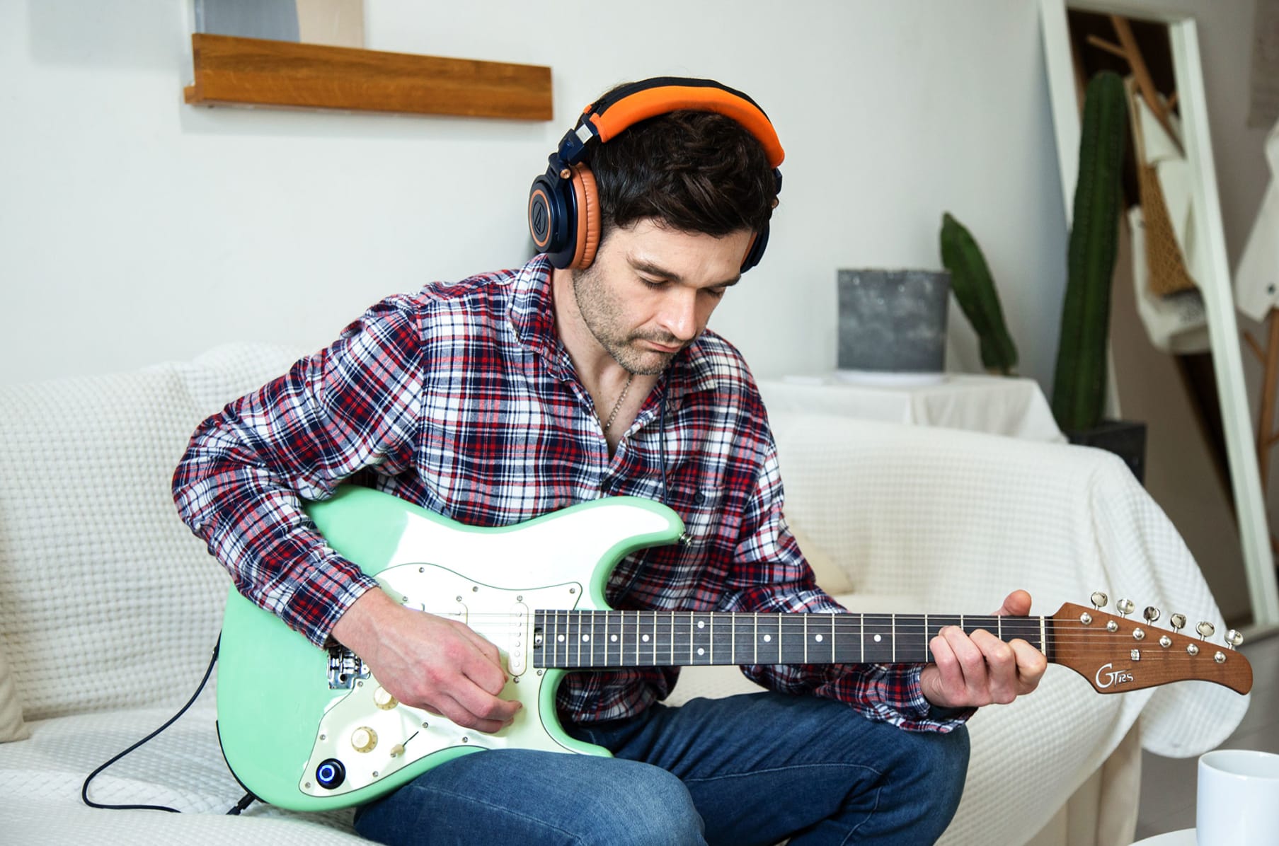 GTRS Intelligent Guitar | Indiegogo