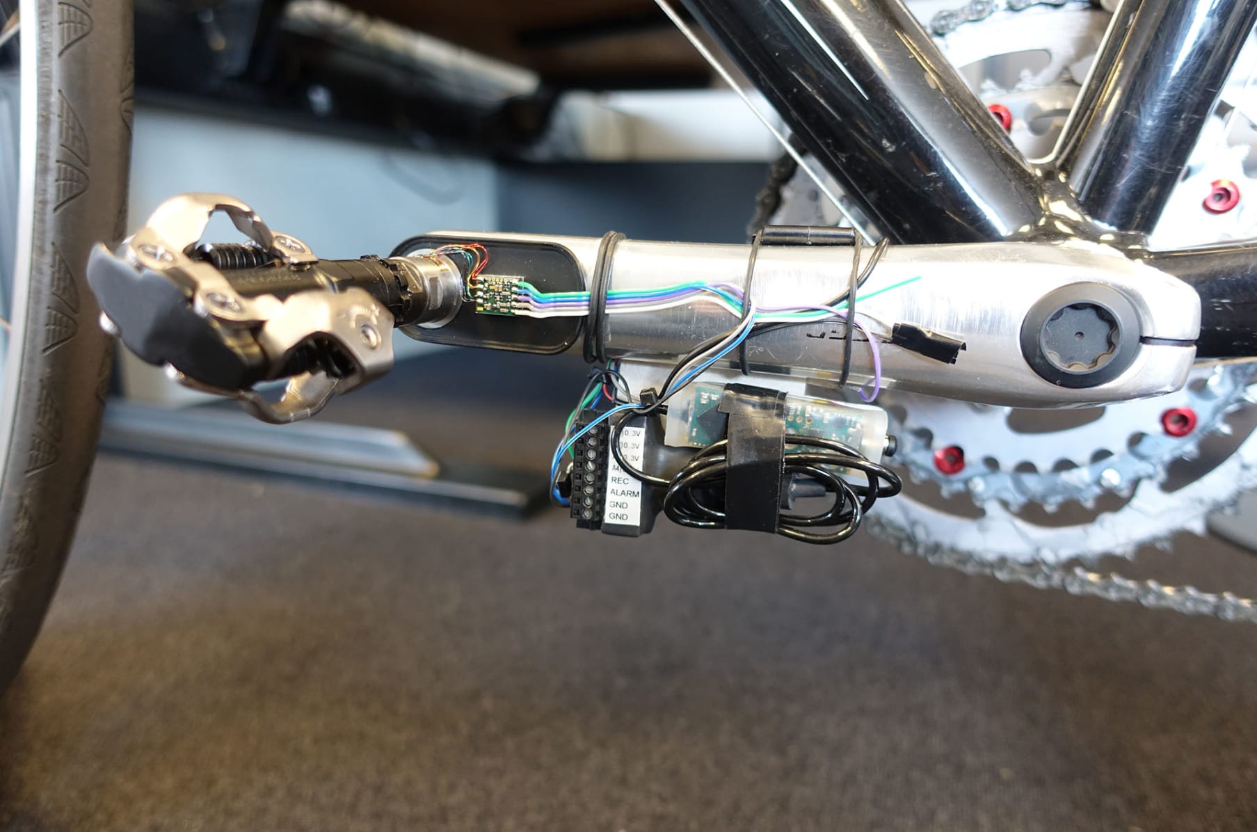 Iq2 road on sale power meter