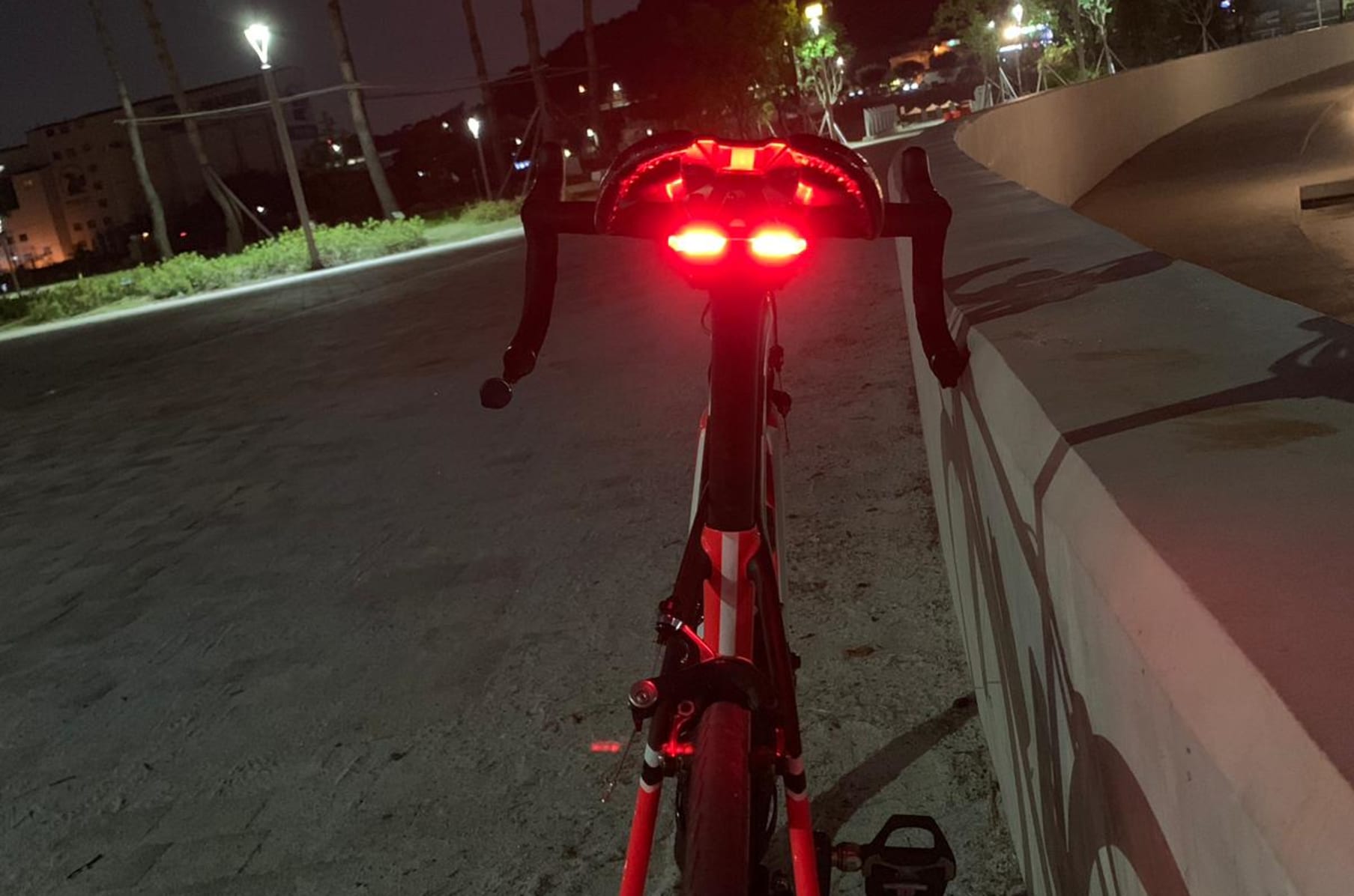 Lucia smart sales bike tail light