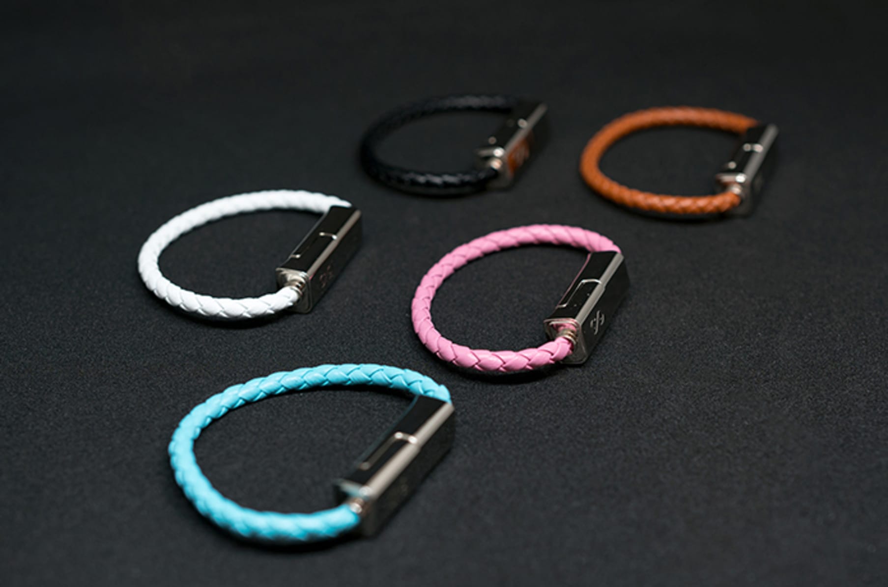 Apple charging deals bracelet