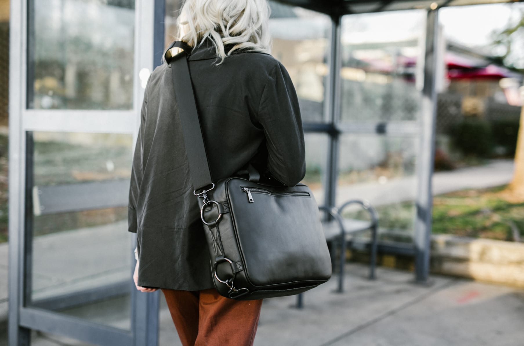 Backpack convert 2025 to messenger bag