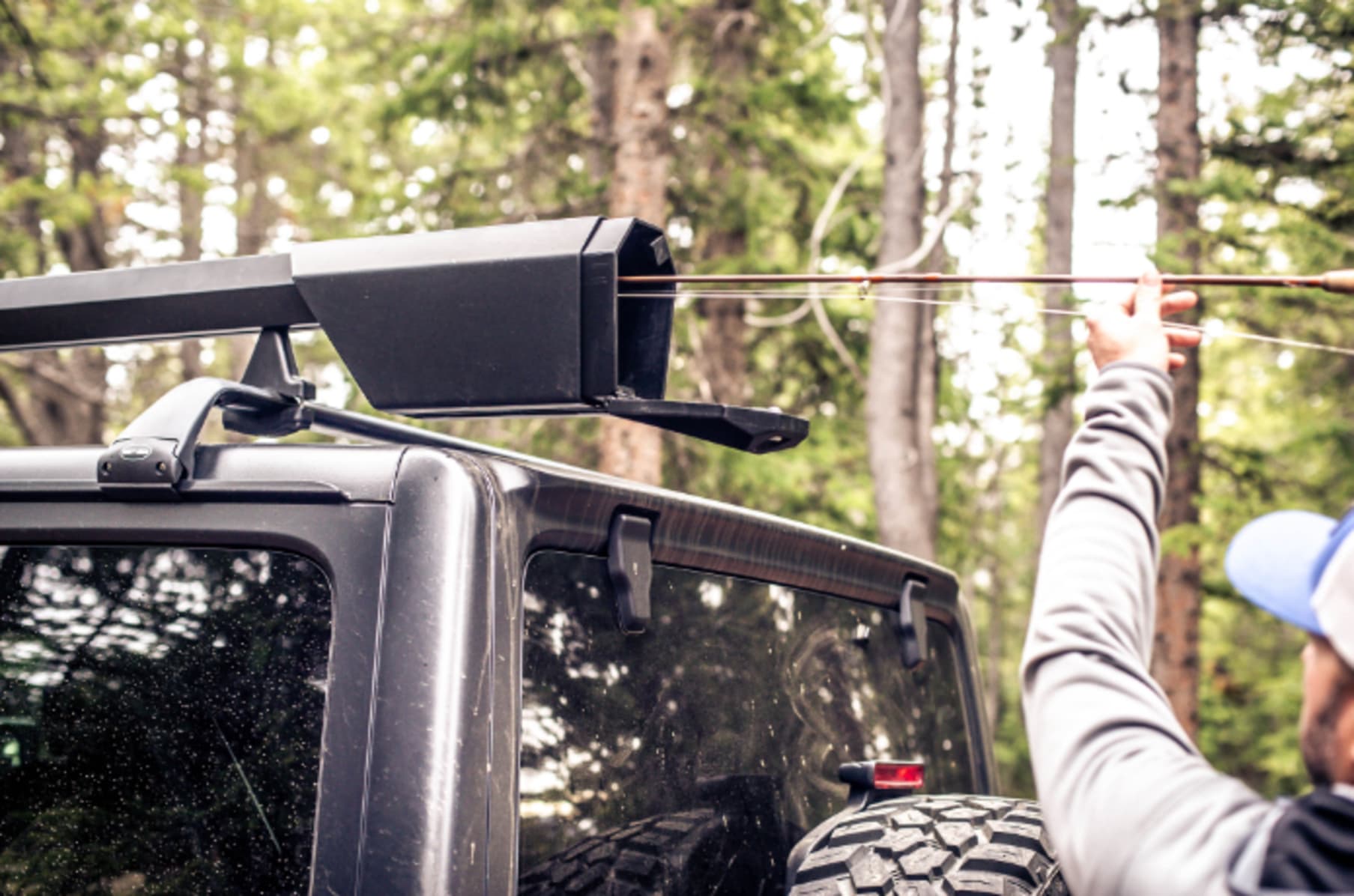 Fishing rod roof rack tube clearance