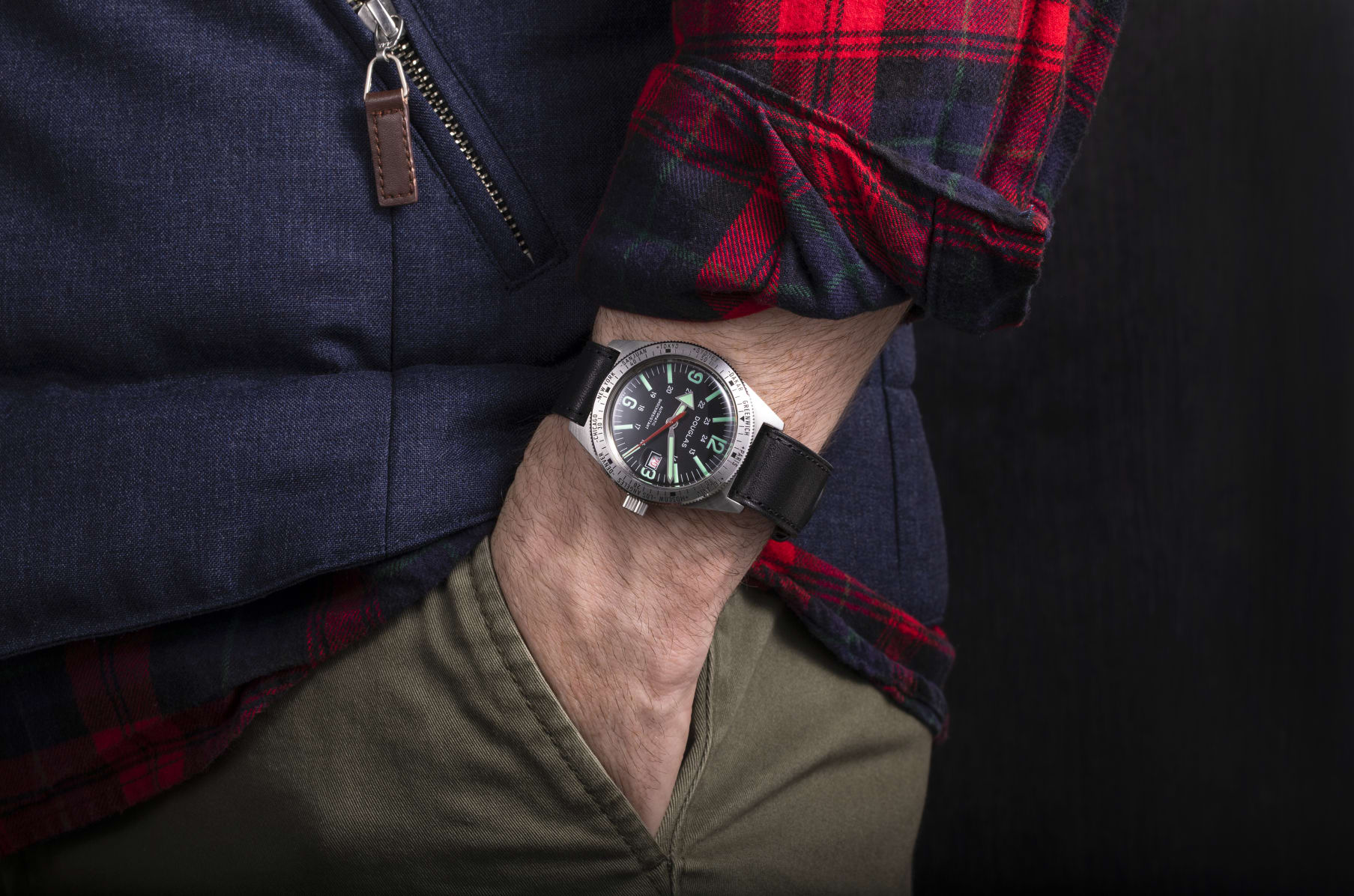 Douglas discount skindiver watch