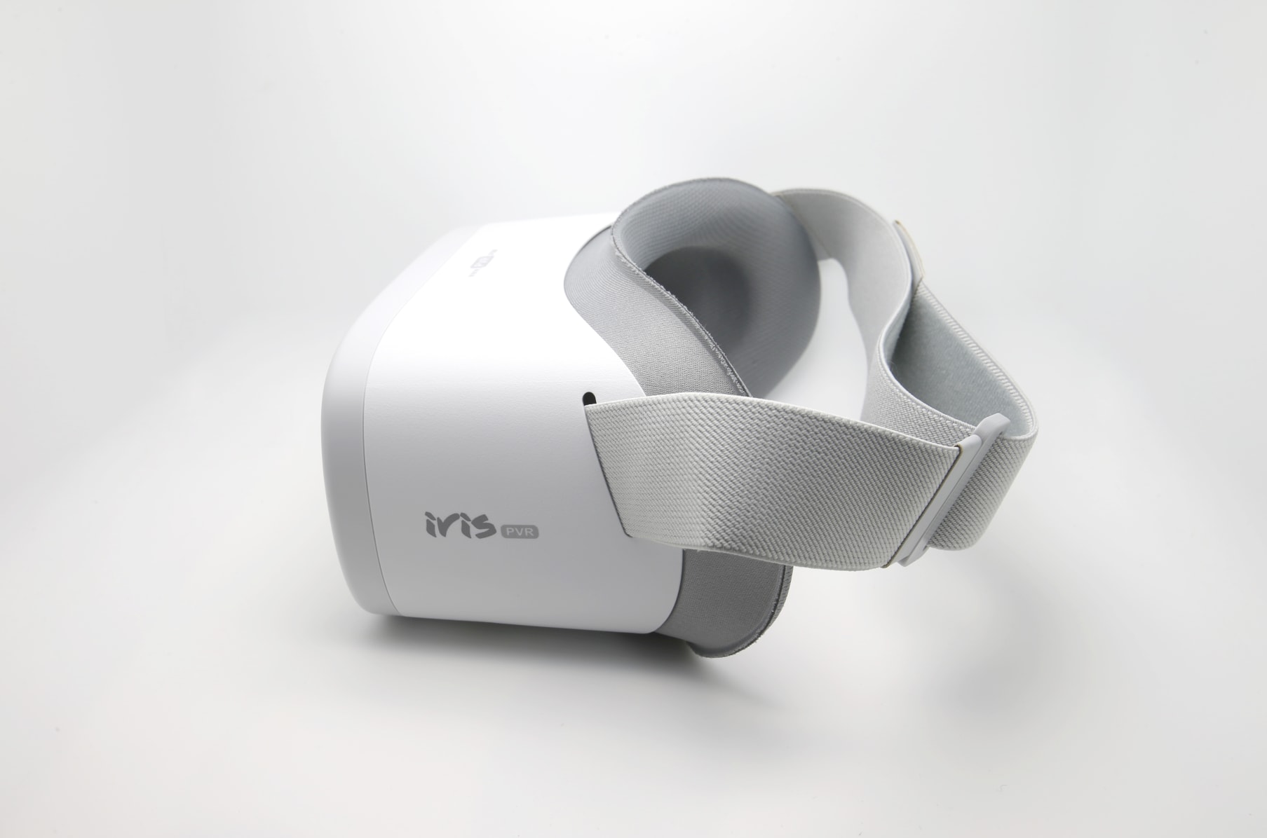PVR IRIS World s Best Adult VR Headset Indiegogo