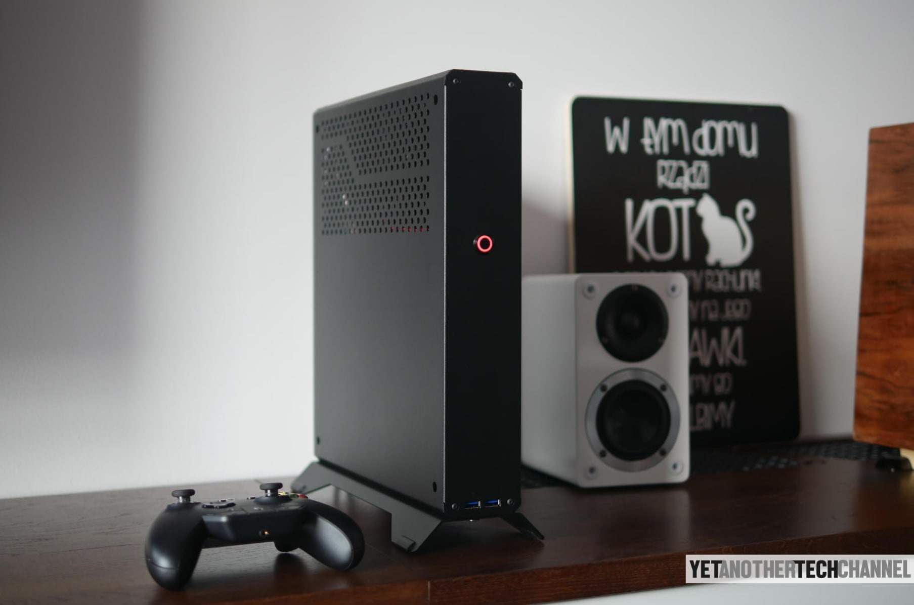 Sentry Console Sized Mini Itx Gaming Pc Case
