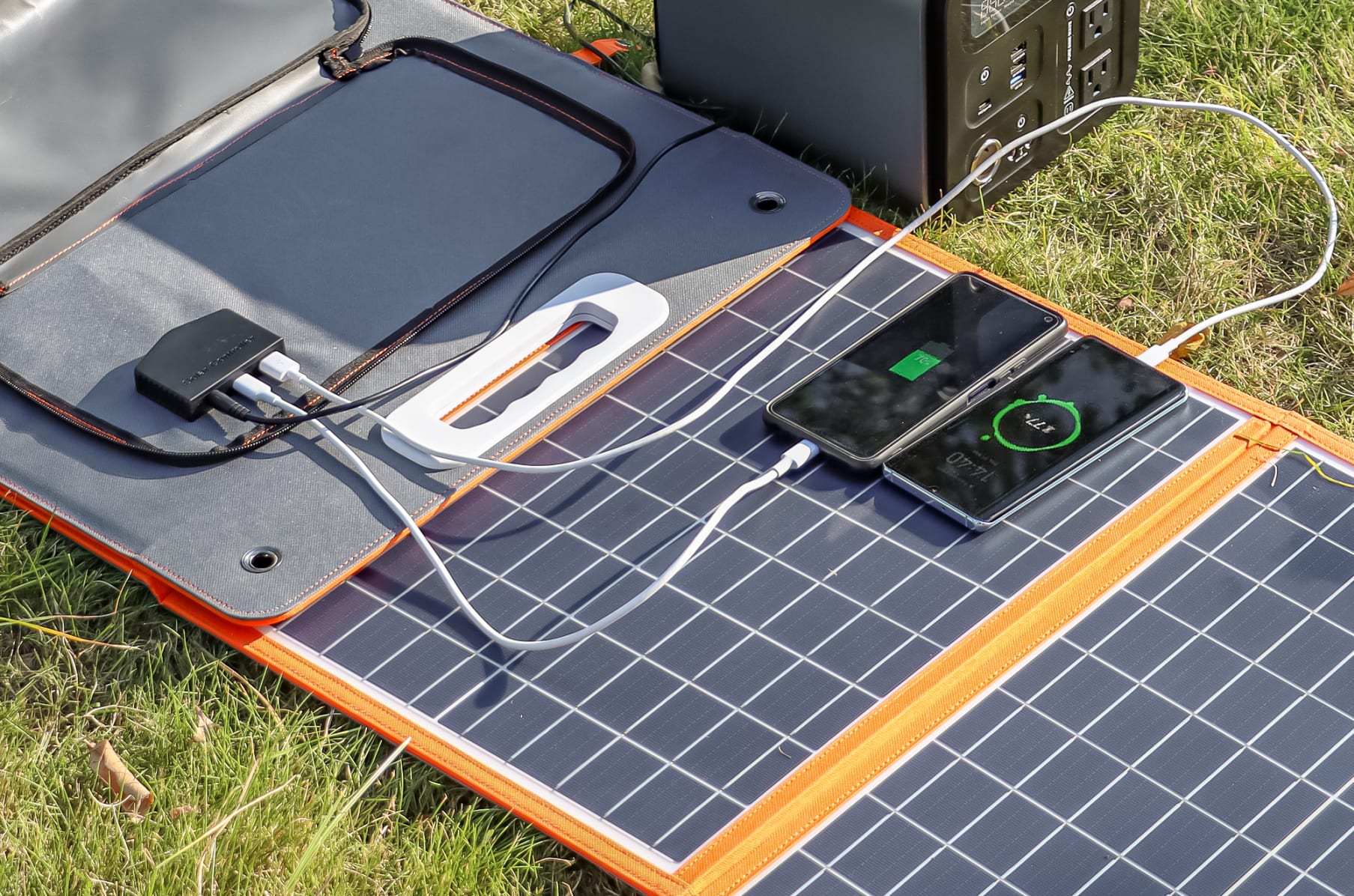 Mobile solar panel 100W / 18V / 5.6A