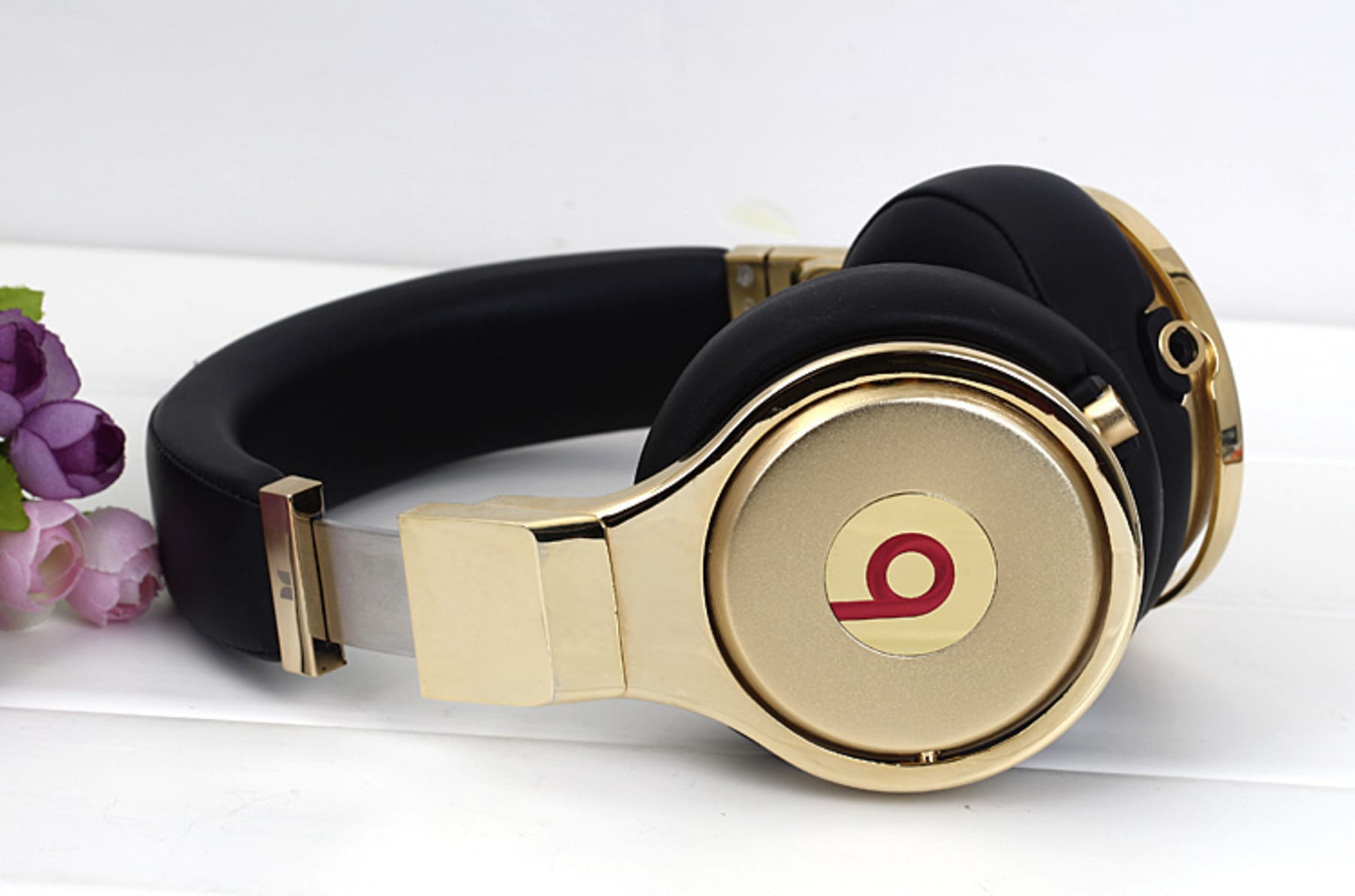 Beats pro gold top