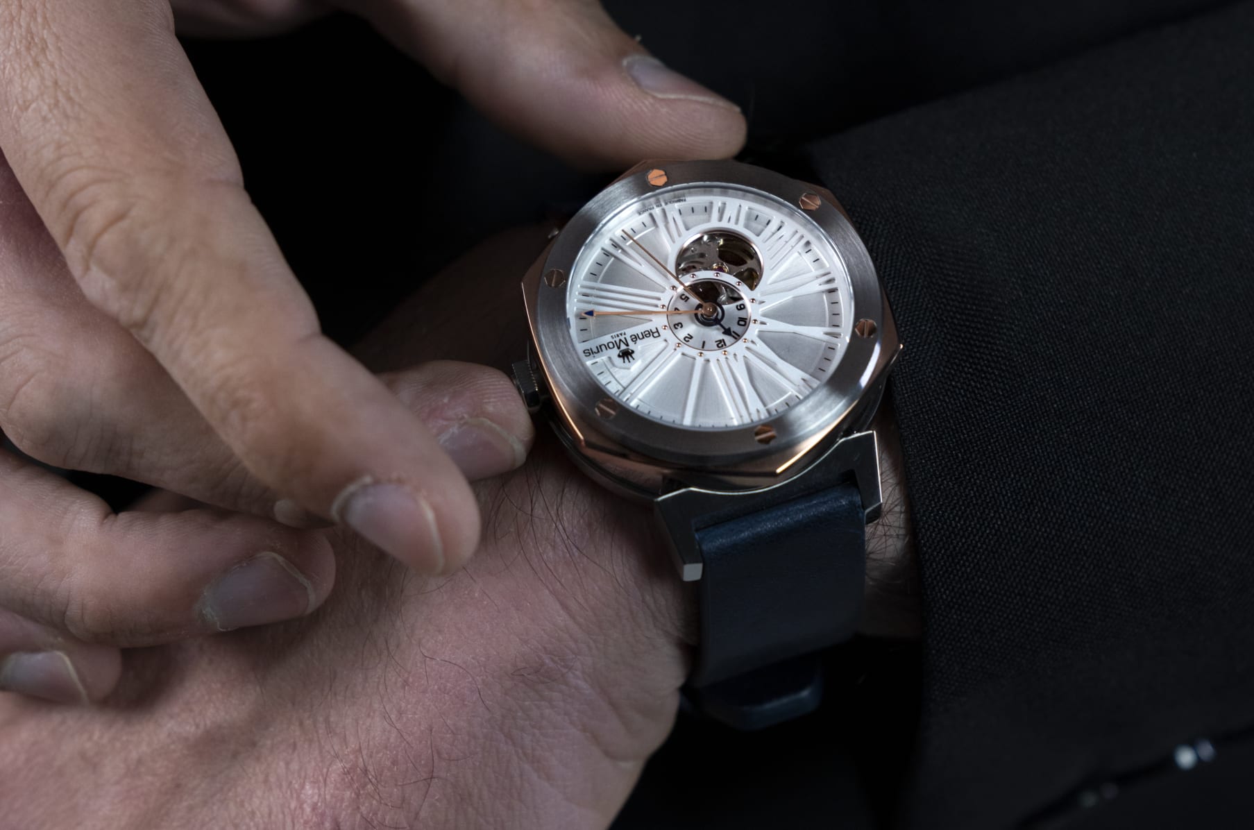 MYTHIQUE Le Monde by Ren Mouris Indiegogo