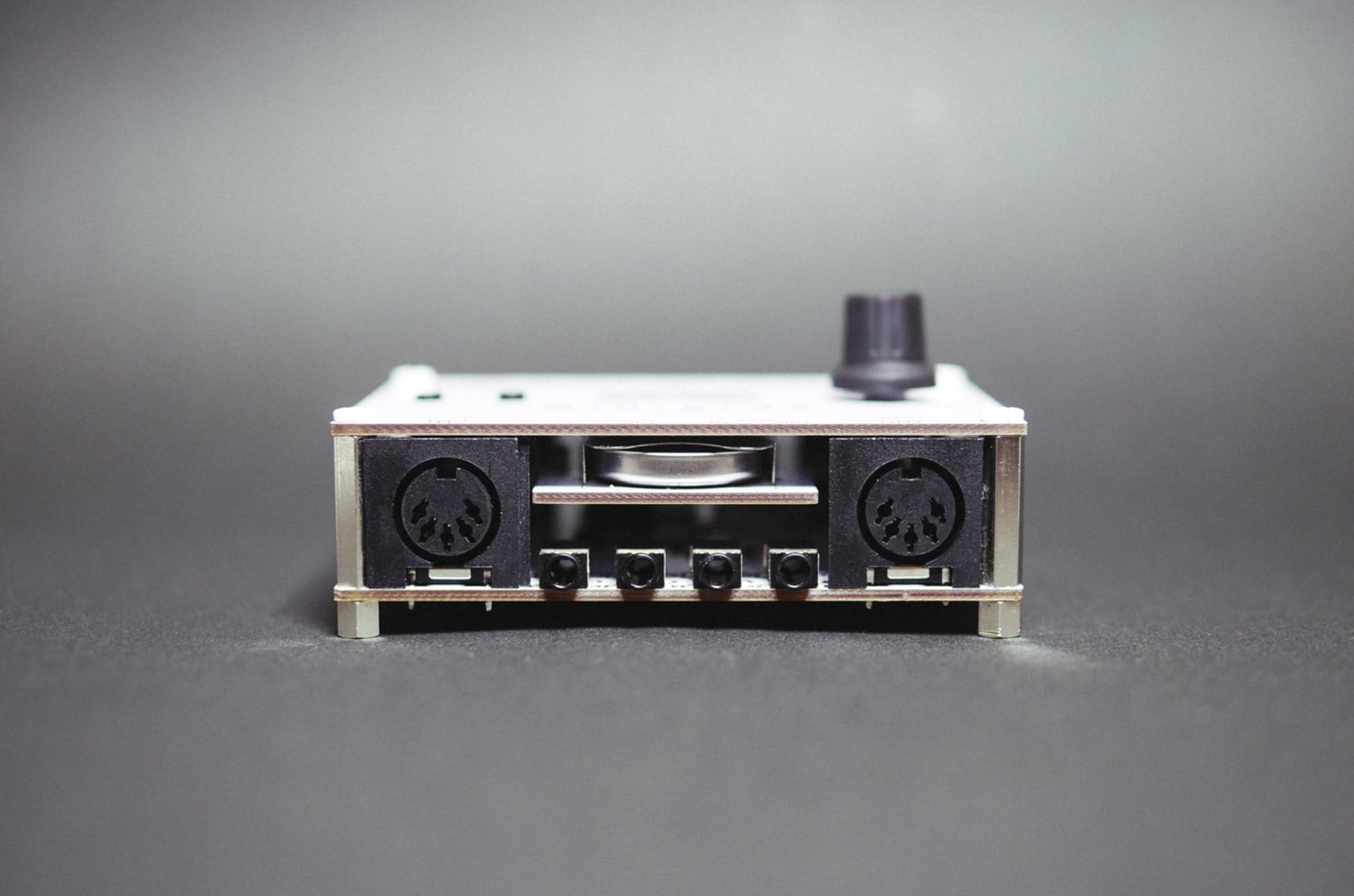 midiglue - Multifunctional MIDI & CV Control Box | Indiegogo