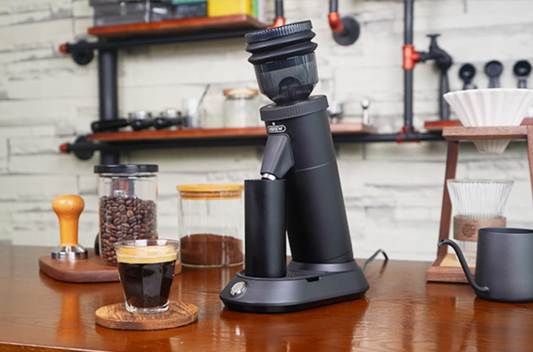 HiBREW G5 Electric Coffee Grinder with 99.8% Powder Rate by HiBREW —  Kickstarter